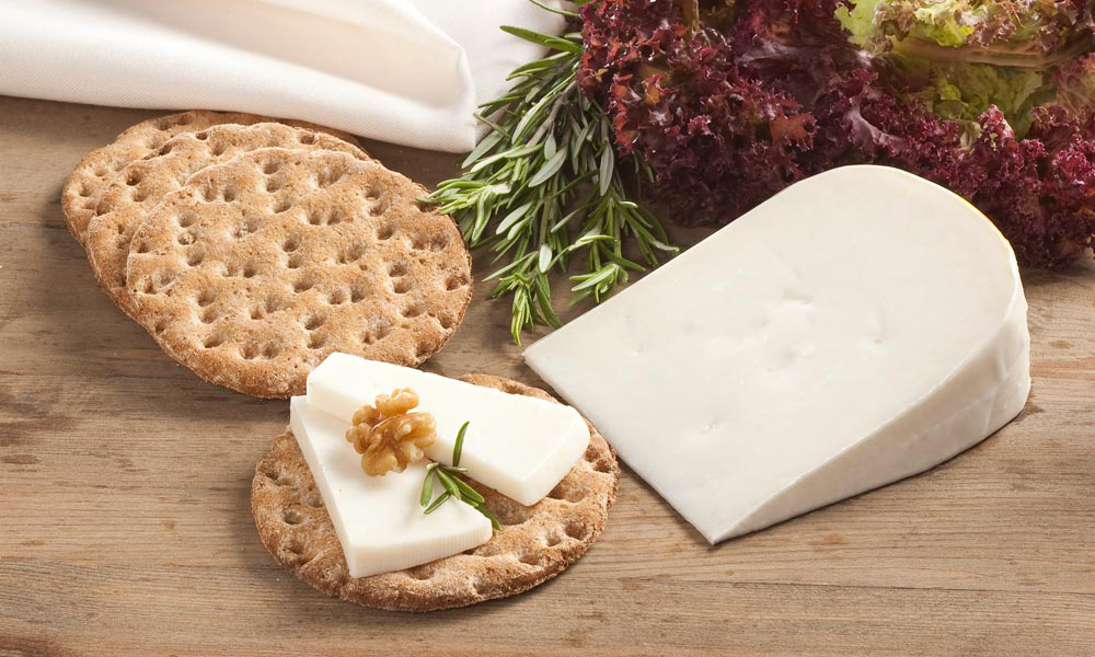 Kosher Cheese on a cracker
