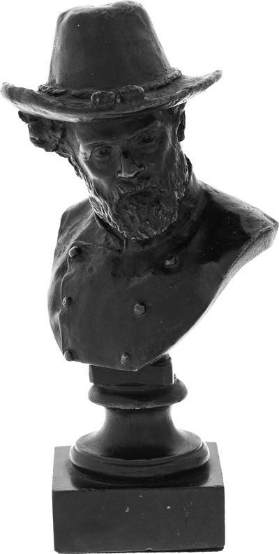 bronze bust of Robert E. Lee