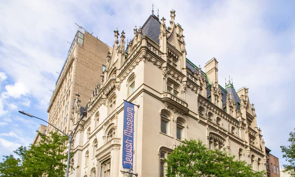 Visual Moment | From Mansion to Museum, Imagined Anew Visual Moment | From Mansion to Museum, Imagined Anew